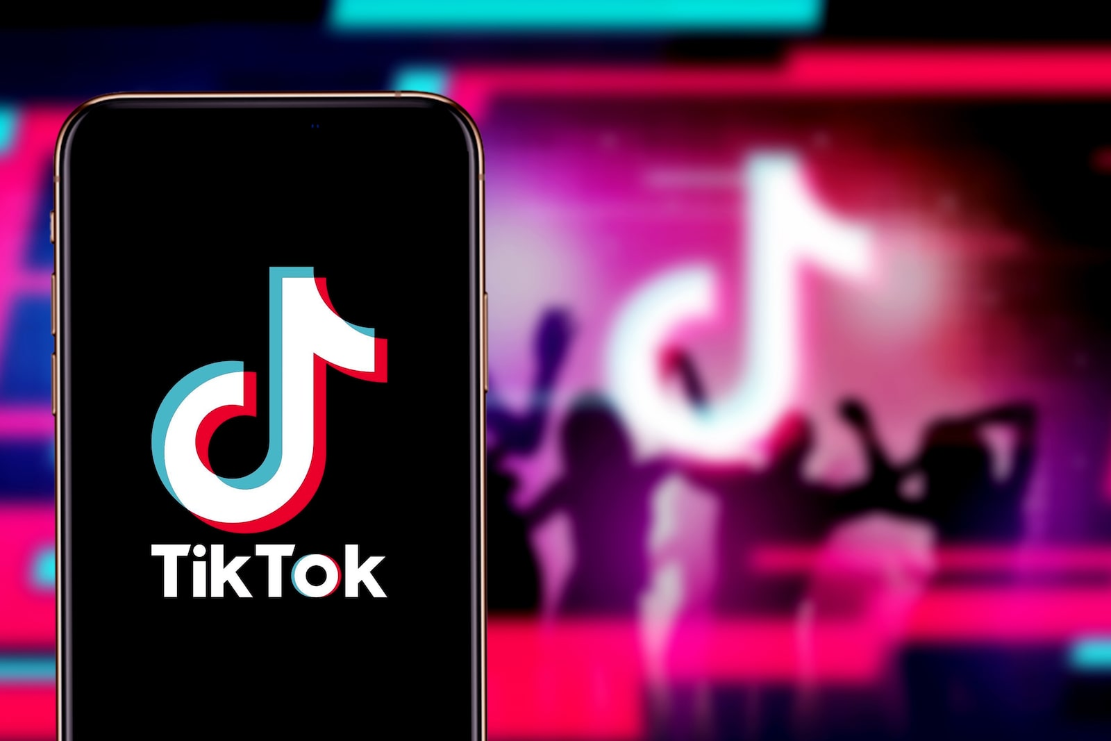 Why can’t I watch the Chinese TikTok after going abroad?
