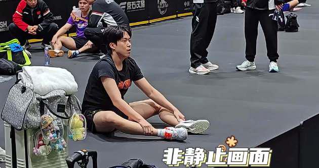 Mind-Blowing! How Olympic Champion Wang Chuqin’s ‘Meditation Stretch’ Is Breaking the Internet – And Why Overseas Fans Are Missing Out