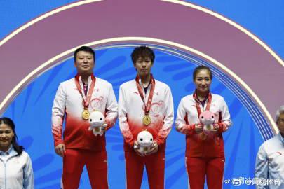 Liu Shiwen's Heartfelt Gratitude to Fans After Mixed Doubles Victory